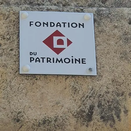 Du Moulin De Barutel: Cozy Couple's Retreat With Mamers