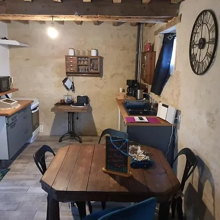 Du Moulin De Barutel: Cozy Couple's Retreat With 4*