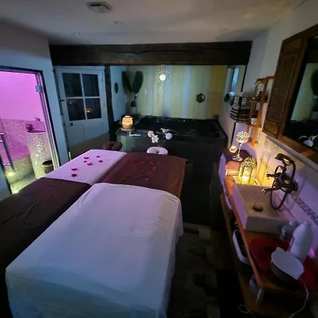 Du Moulin De Barutel: Cozy Couple's Retreat With 4*