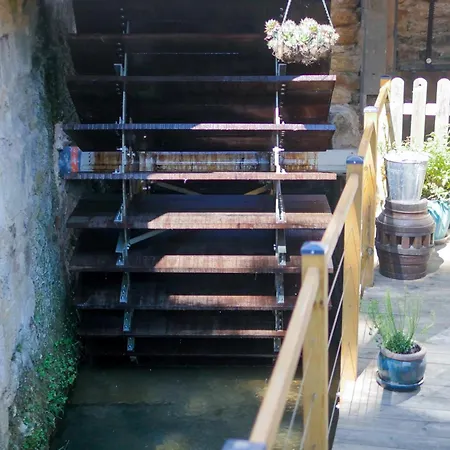 Du Moulin De Barutel: Cozy Couple's Retreat With