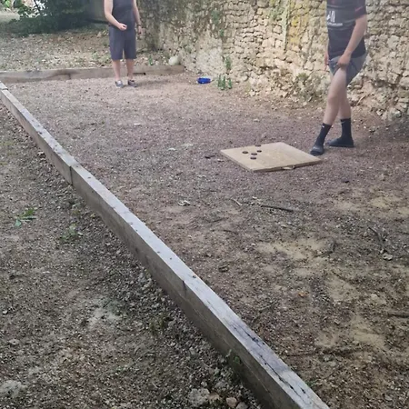 Du Moulin De Barutel: Cozy Couple's Retreat With Mamers