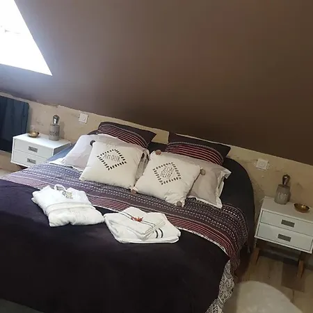 Guest house Du Moulin De Barutel: Cozy Couple's Retreat With